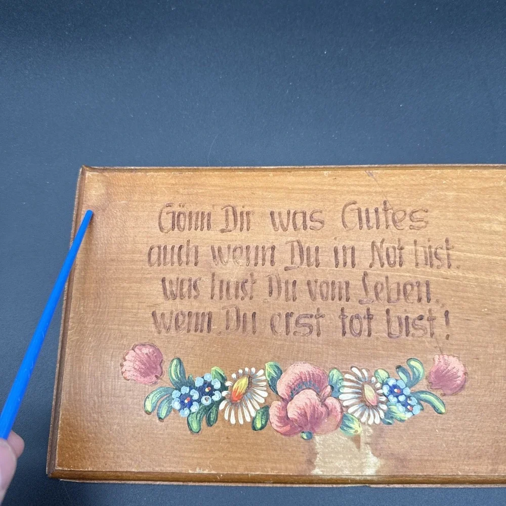 Vtg German Wooden Wall Plaque Hand Painted Flowers Folk Art Motto Gönn Dir